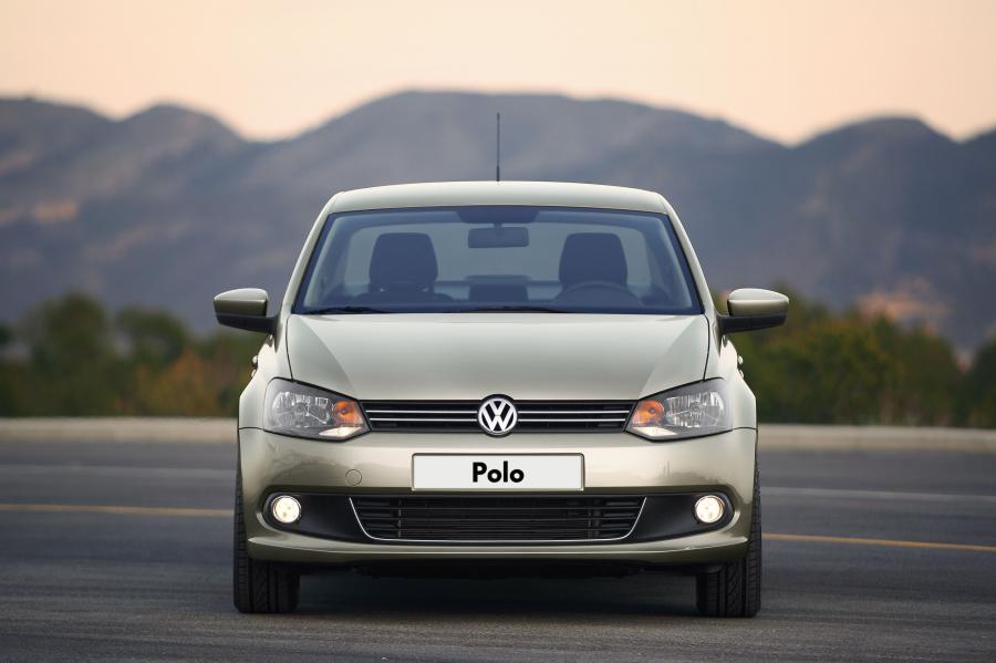  Volkswagen Polo Sedan 2010 года  (фото 17 из 123)